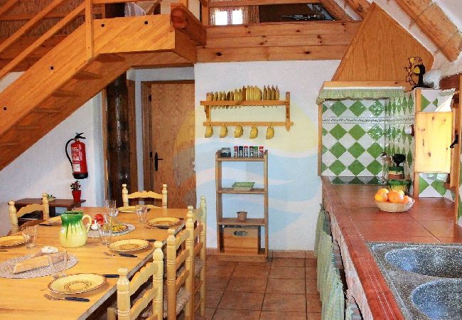 Casa rural en Sant Jaume d'Enveja - B. GRAN - Barraca del Delta para 16 personas