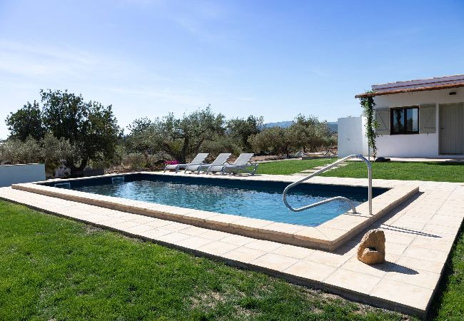 Chalet en Ampolla - SANTOLINA - Casa Rural con piscina privada