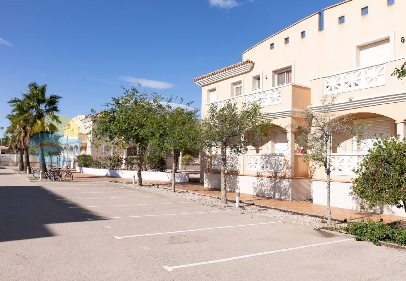 Apartamento en Riumar - ALBOSCMAR - Apartamento en Riumar con piscina