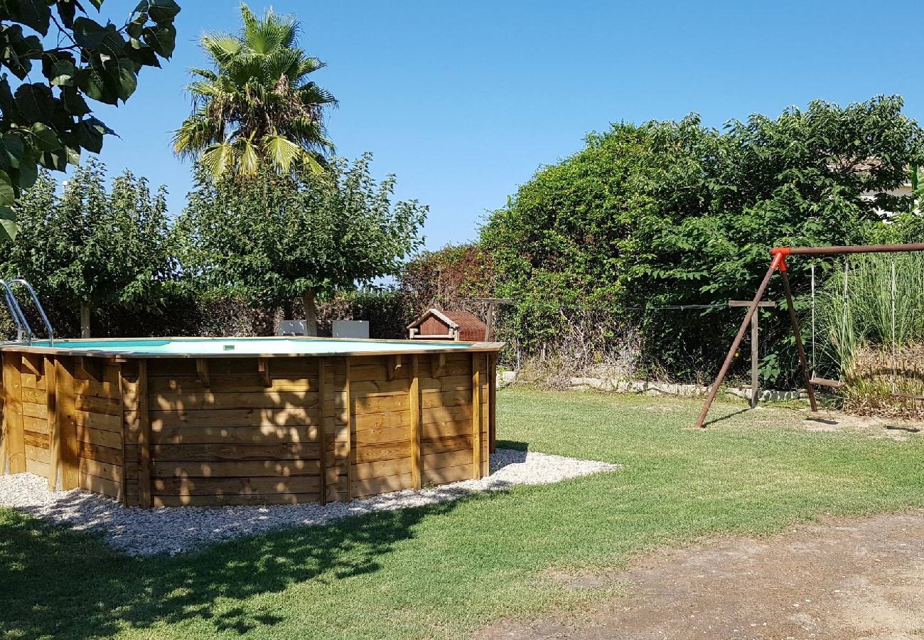 Casa rural en Sant Jaume d'Enveja - B. BLAVA - Barraca típica del Delta del Ebro