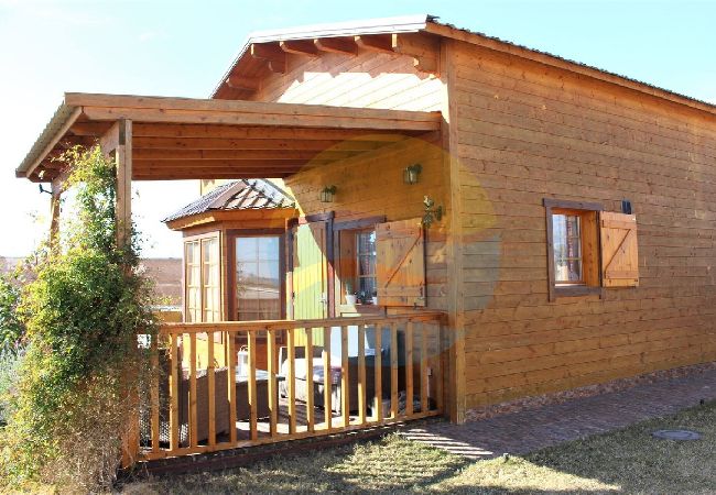 Casa rural en Els Muntells - CARMETA - Casita de madera con piscina privada