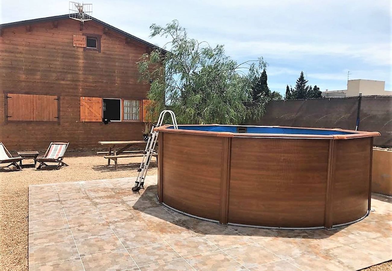 Casa rural en Els Muntells - CARMETA - Casita de madera con piscina privada