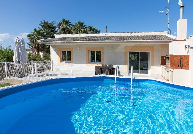 Casa en Deltebre - AIMAR - Casa con piscina privada y barbacoa