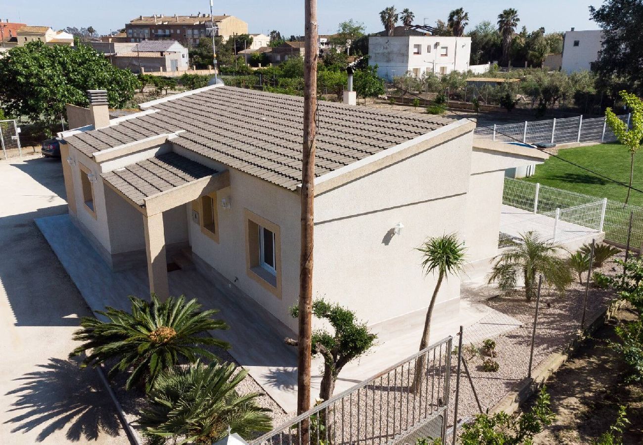 Casa en Deltebre - AIMAR - Casa con piscina privada y barbacoa