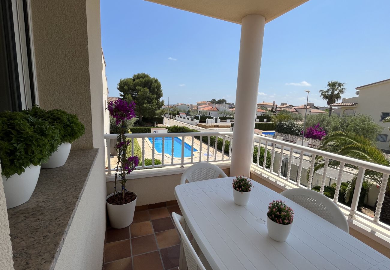 Apartamento en Ampolla - SA CALMA - Dúplex con piscina y cerca de la playa