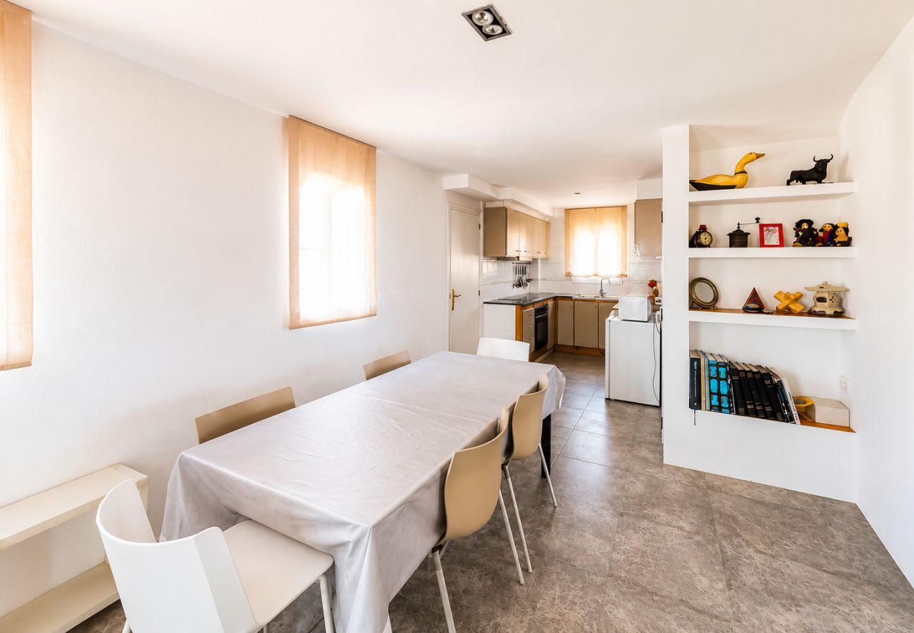 Casa en Poblenou del Delta - LLEVANTADA - Casa con piscina privada i barbacoa