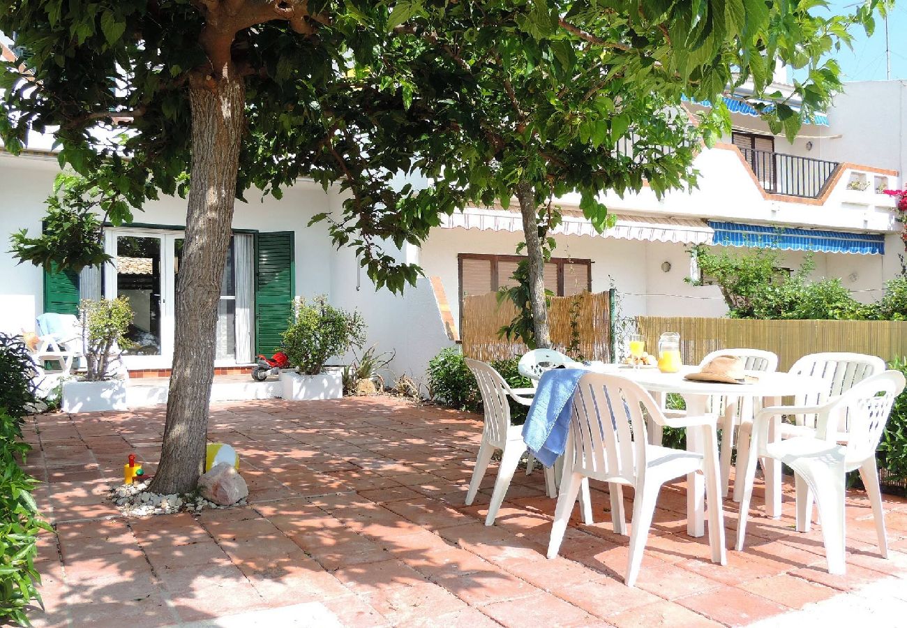 Casa adossada en Ampolla - LLIRI - Casa de alquiler vacacional en l'Ampolla