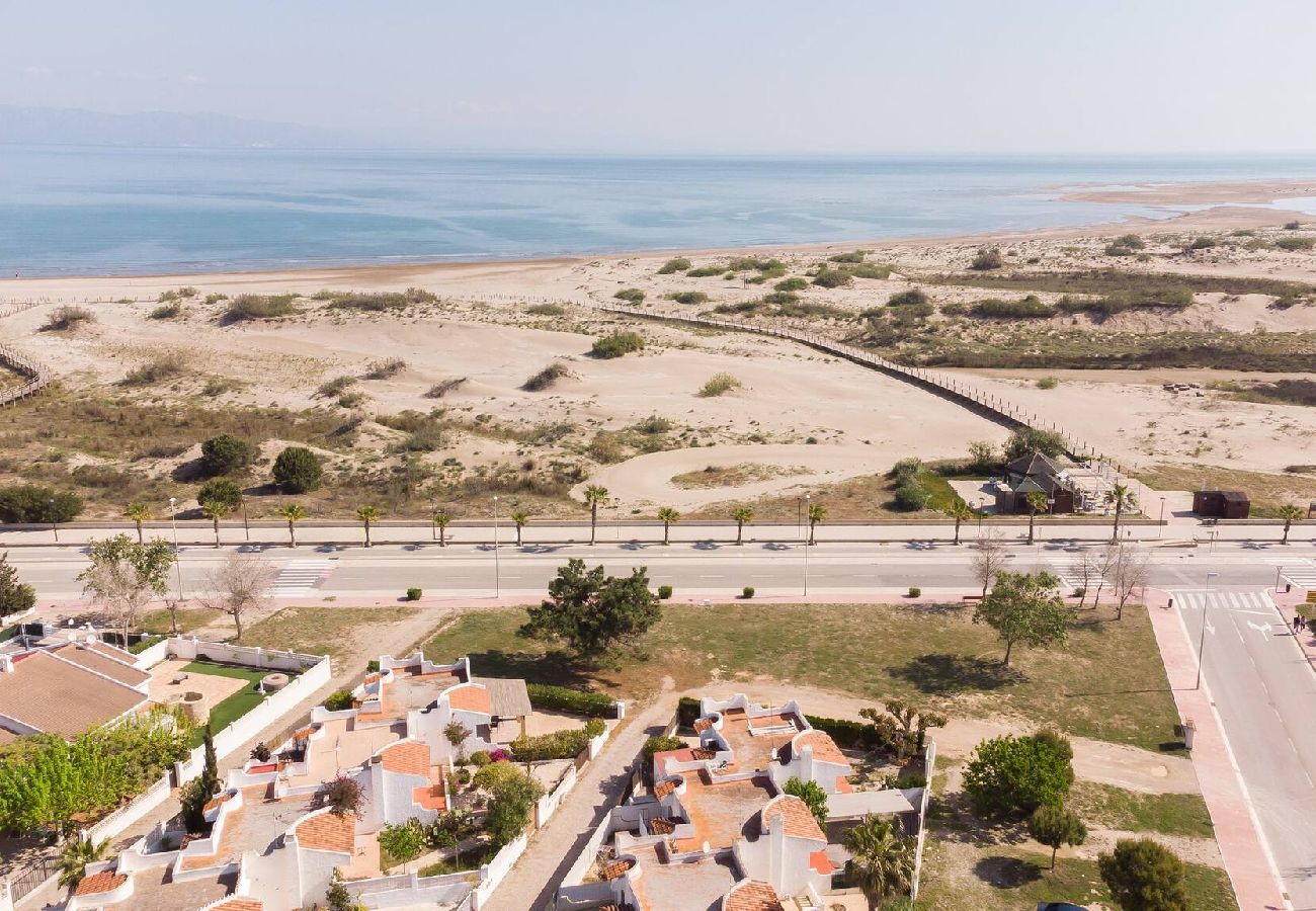 Casa adossada en Riumar - EUSEBIO - Casa en Riumar en primera linea de mar