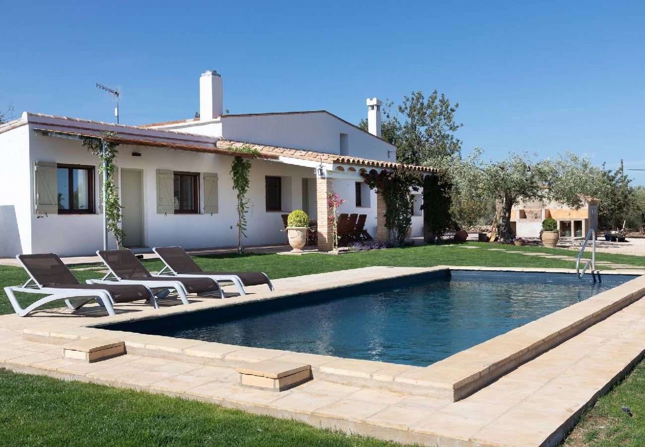 Chalet en Ampolla - SANTOLINA - Casa Rural con piscina privada