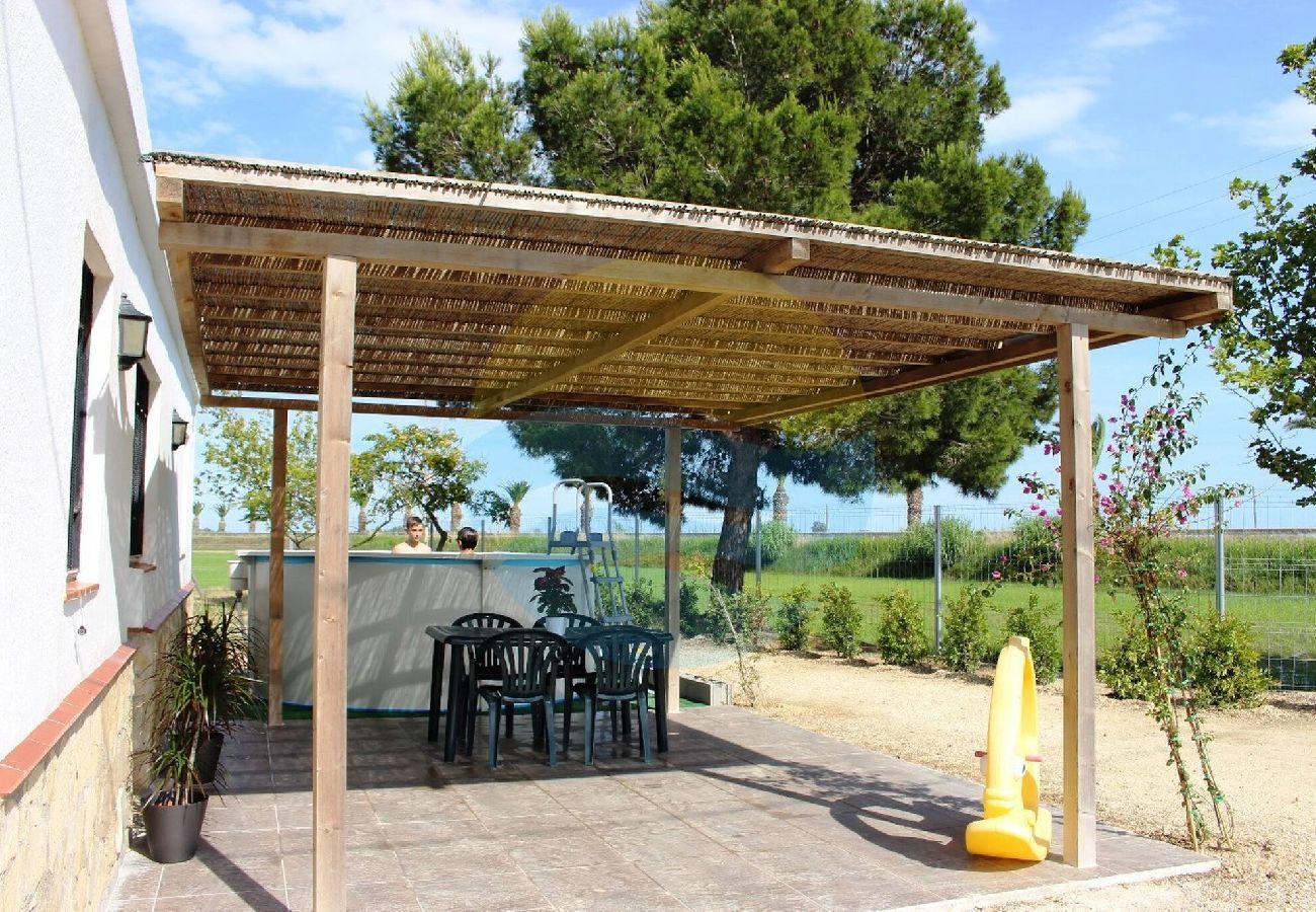 Casa rural en Riumar - QUET - Casa rural con piscina privada y barbacoa