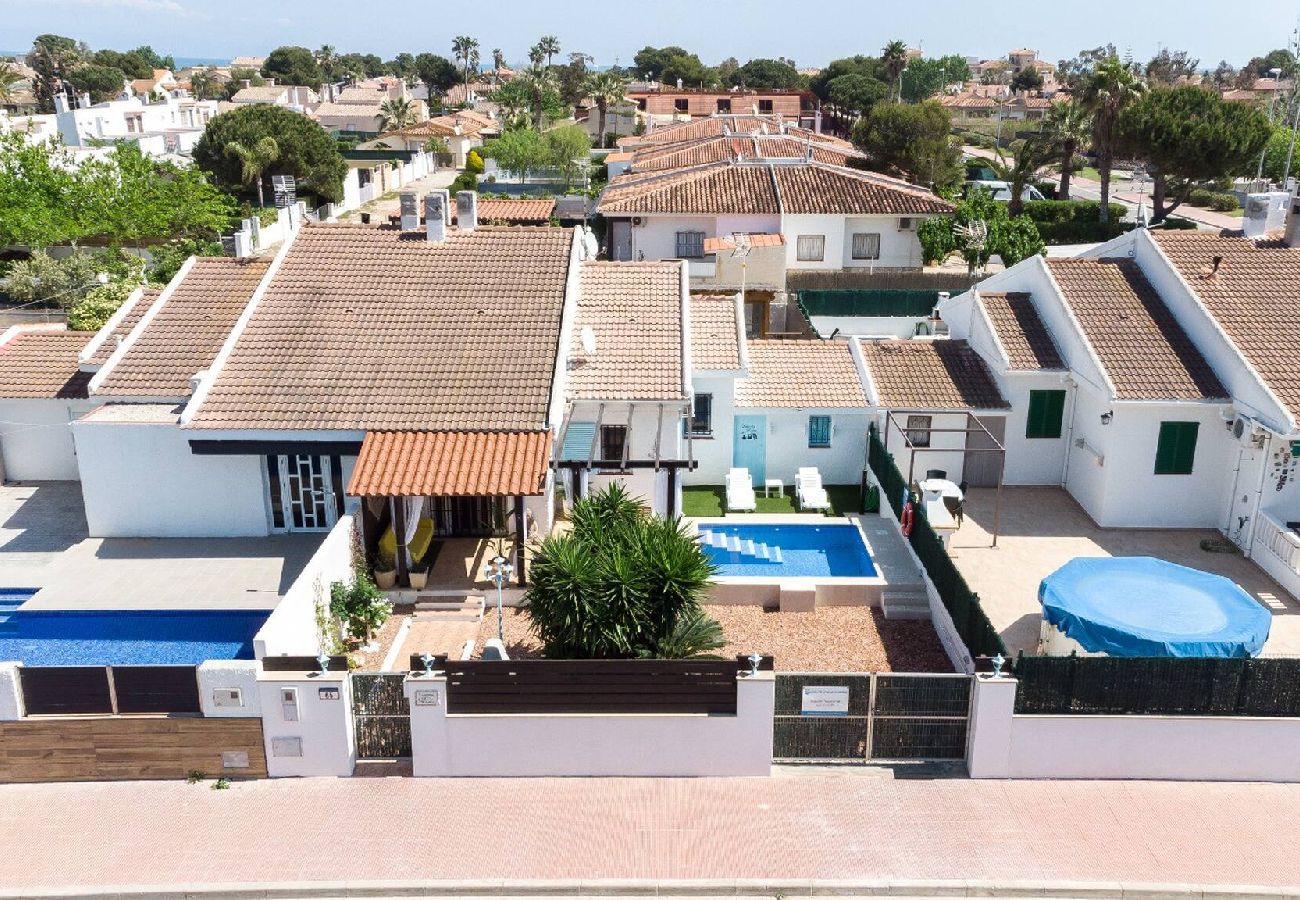 Casa adossada en Riumar - AGUSTINA - Casa en Riumar con piscina privada