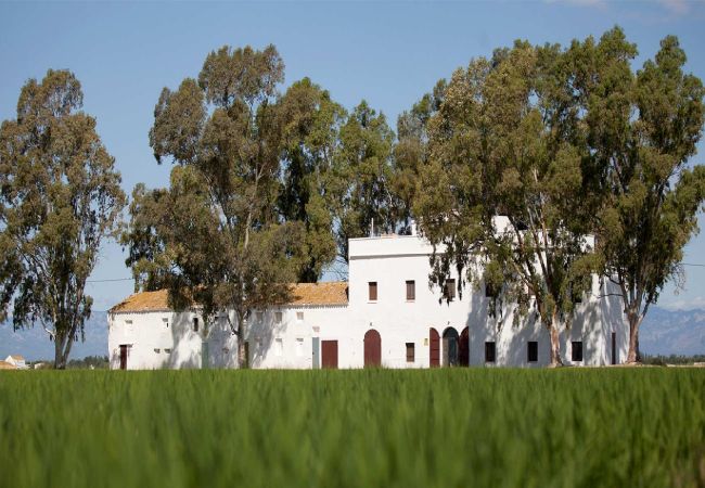 Casa rural en Sant Jaume d'Enveja - ILLA DE RIU - Auténtica Masía del Delta del Ebro