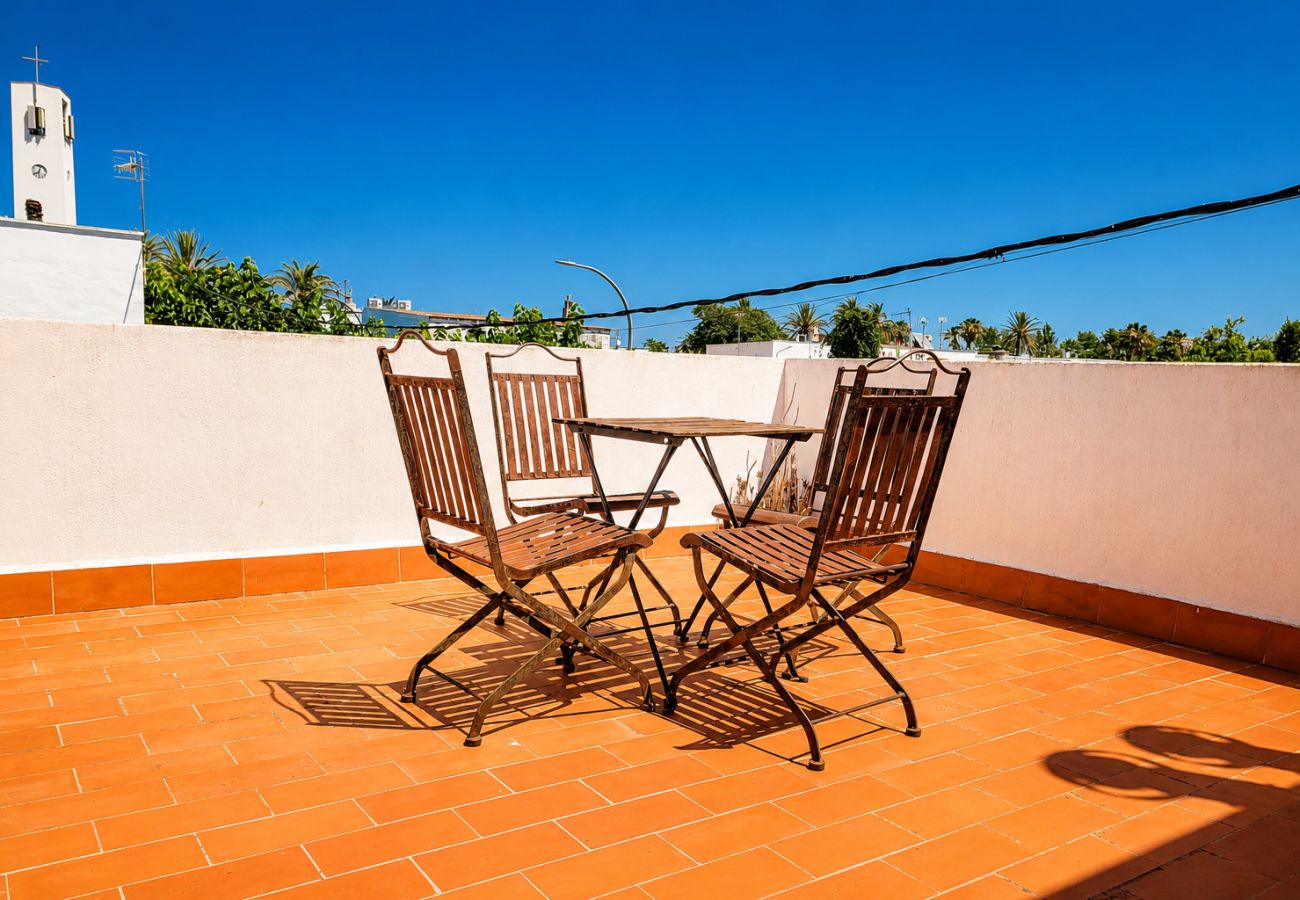 Casa en Poblenou del Delta - LLEVANTADA - Casa con piscina privada i barbacoa