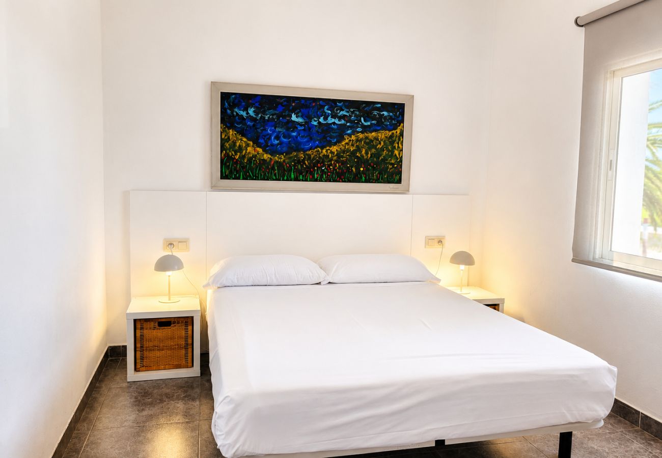 Casa en Poblenou del Delta - LLEVANTADA - Casa con piscina privada i barbacoa