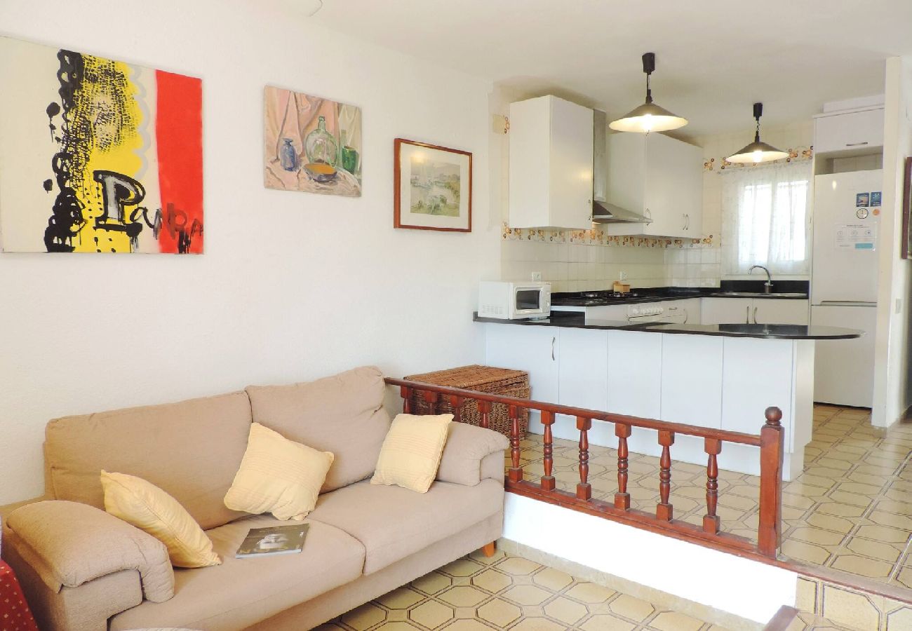 Townhouse in Ampolla - LLIRI - Casa de alquiler vacacional en l'Ampolla