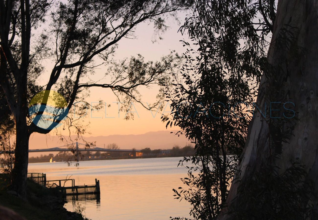 Cottage in Sant Jaume d'Enveja - B. VERDA - Barraca típica del Delta del Ebro