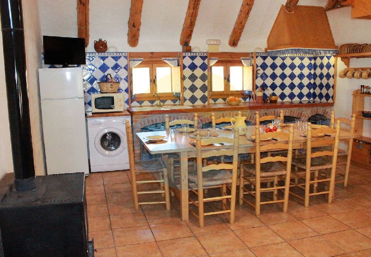 Cottage in Sant Jaume d'Enveja - B. GRAN - Barraca del Delta para 16 personas