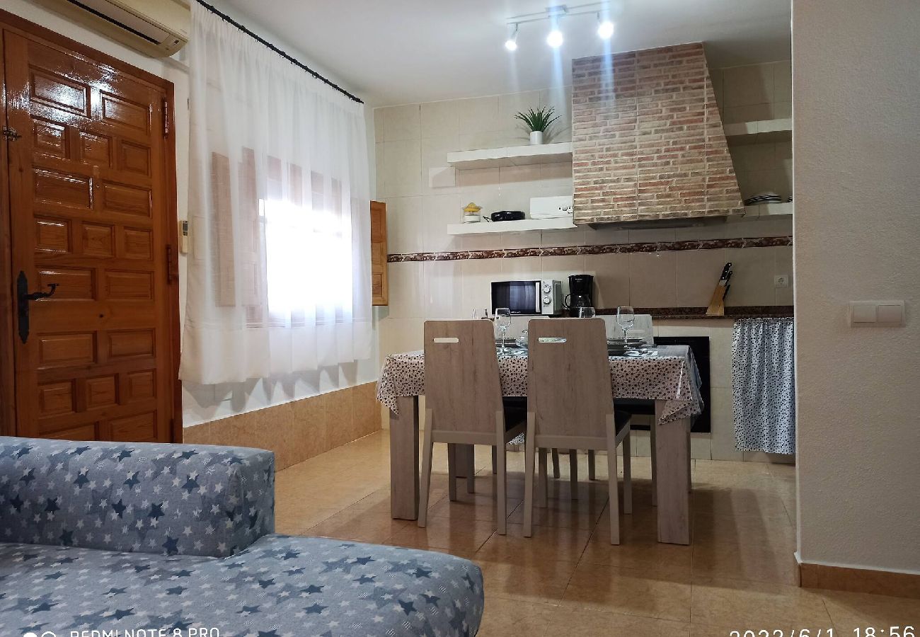 House in Deltebre - Galet · House for 4 people with barbecue and near