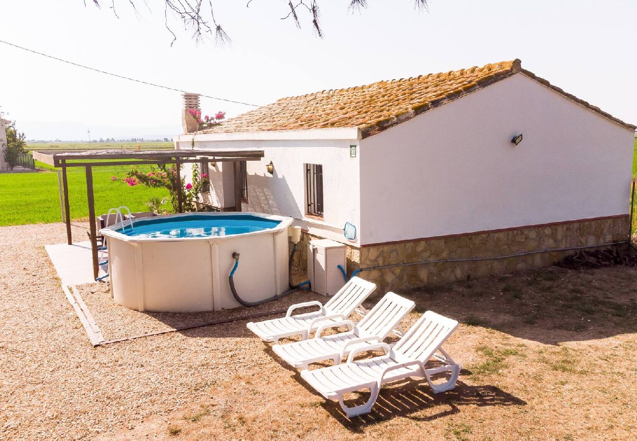 Cottage in Riumar - QUET - Casa rural con piscina privada y barbacoa