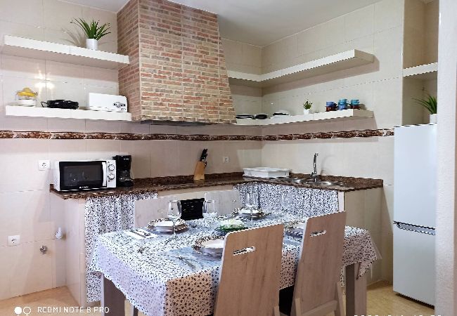 Maison à Deltebre - Galet · House for 4 people with barbecue and near