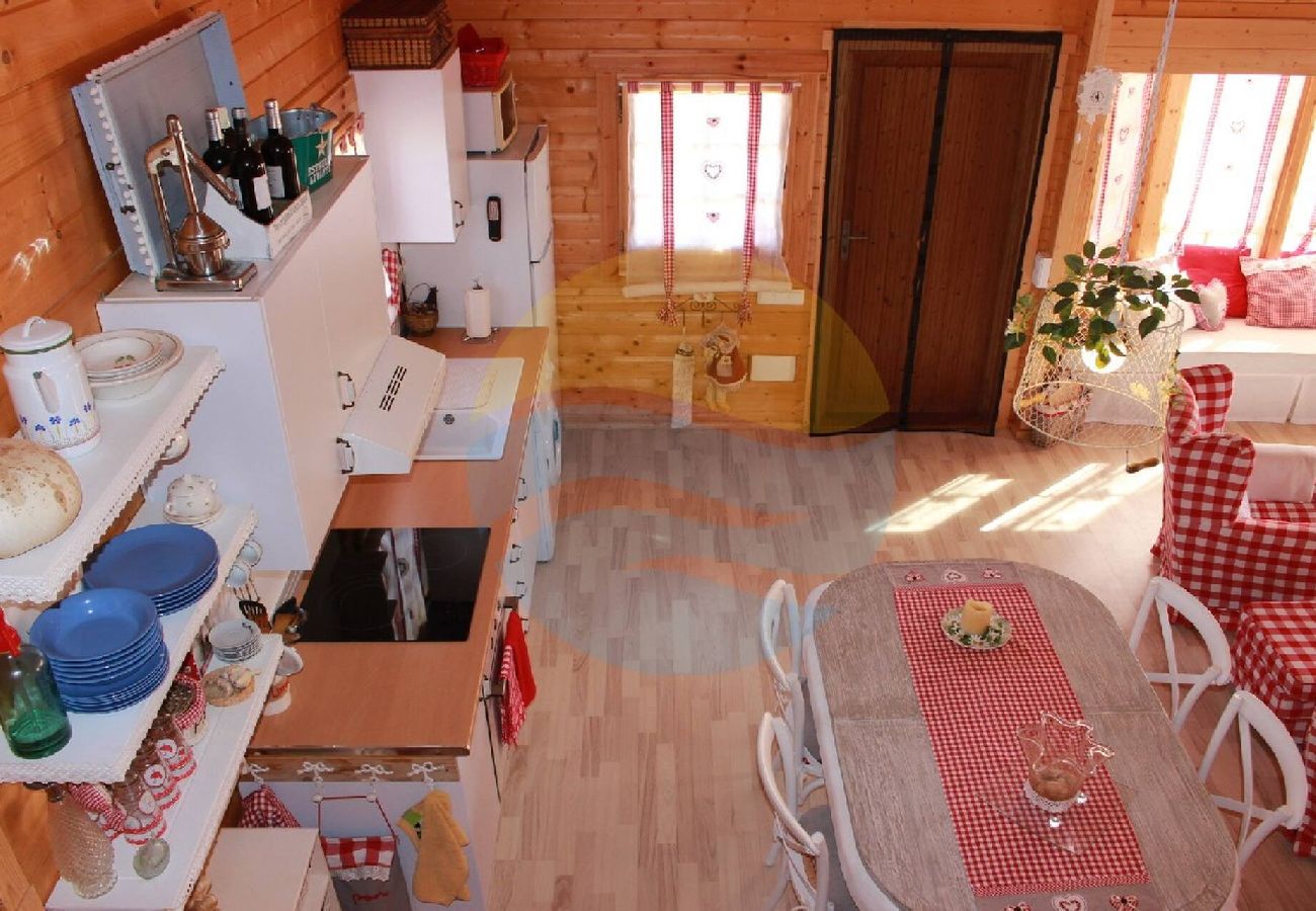 Gîte Rural à Els Muntells - CARMETA - Casita de madera con piscina privada