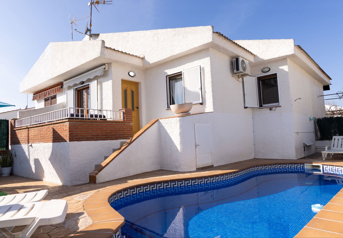 Maison mitoyenne à Riumar - CAMINS - Casa en Riumar con piscina privada