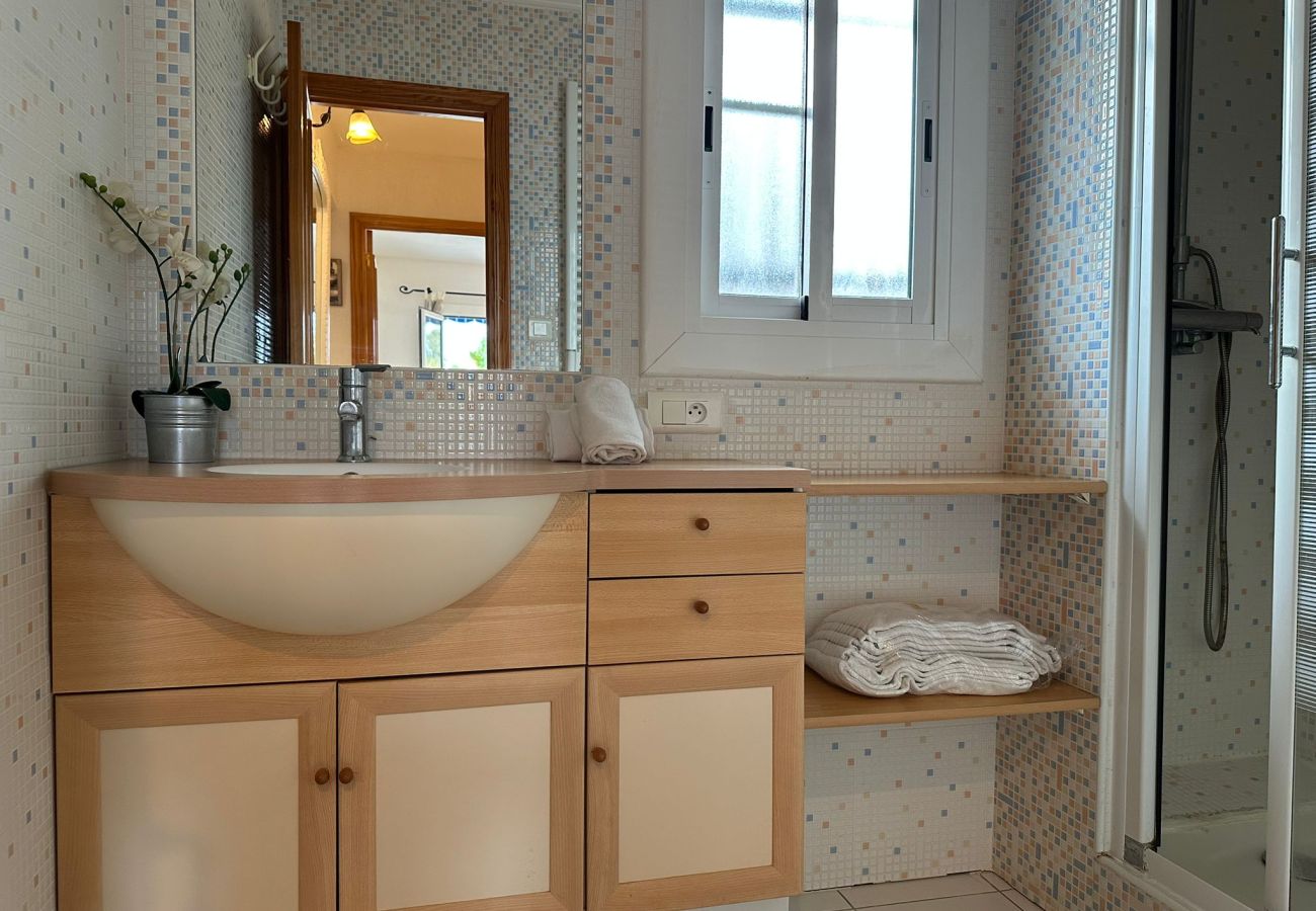 Maison mitoyenne à Ampolla - AIGUAMARINA - Amor al mar y la vida