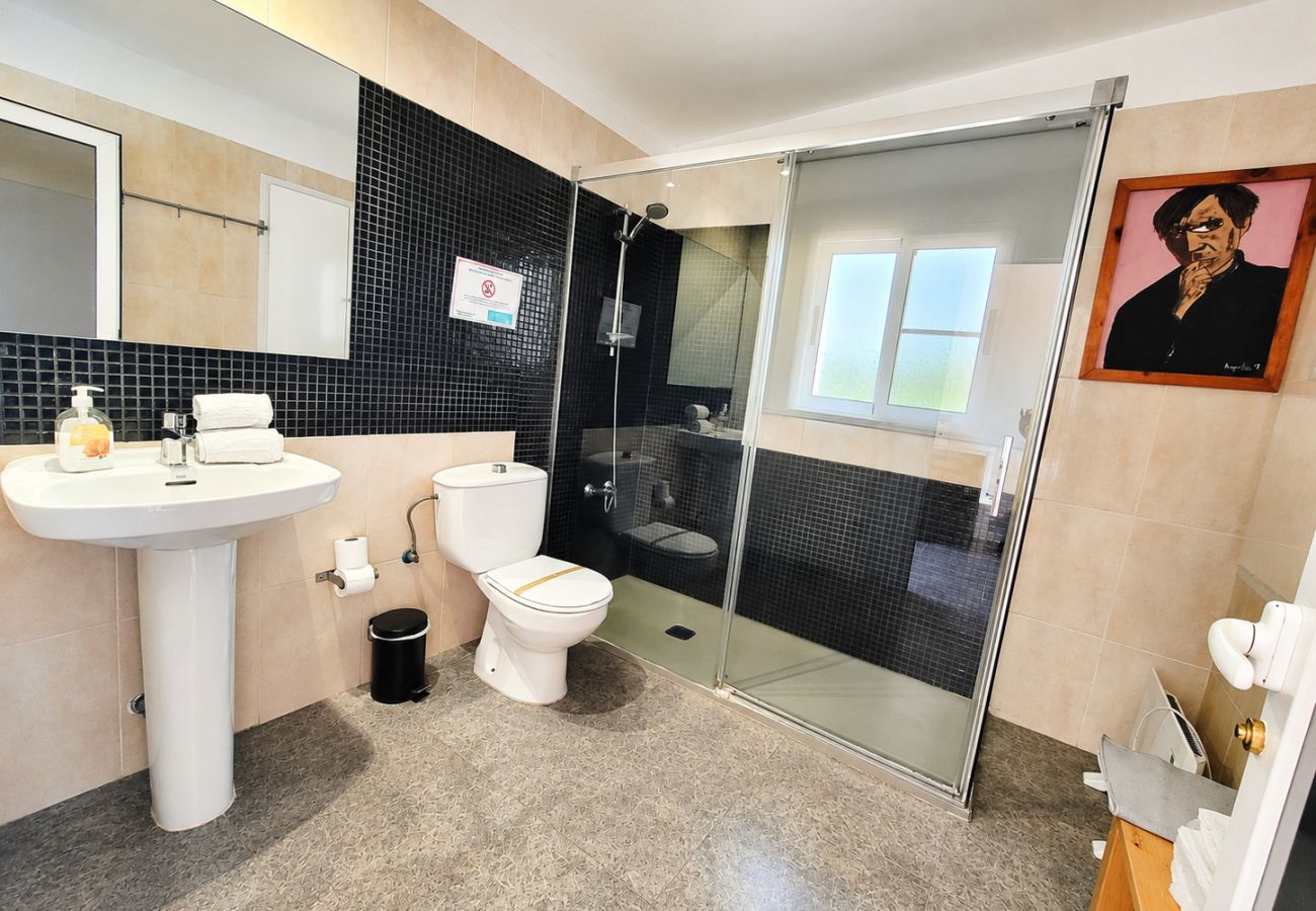 Maison à Poblenou del Delta - LLEVANTADA - Casa con piscina privada i barbacoa
